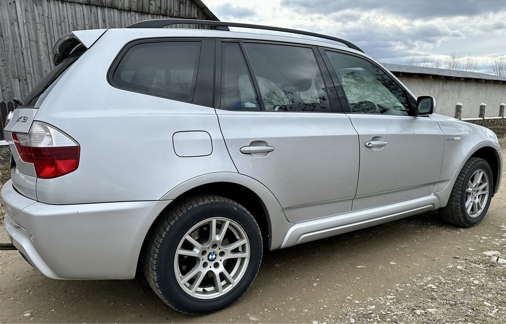 Dezmembrez bmw x3 e 83 M pachet