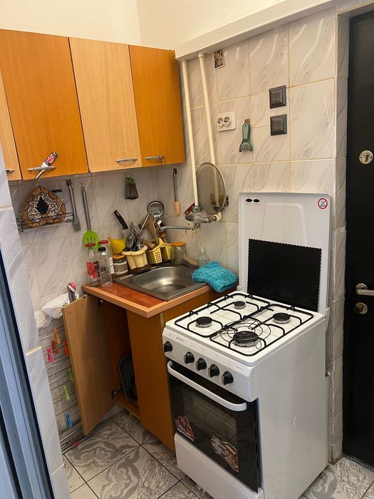 Garsoniera de închiriat