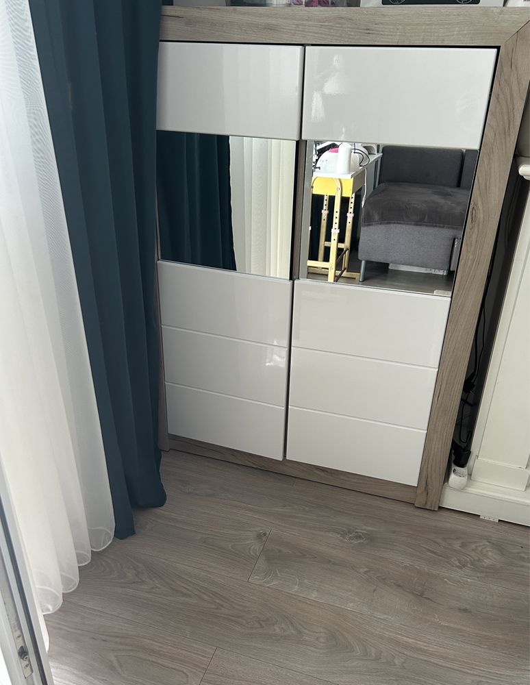 Vitrina/ comoda  living cu oglinda/semineu