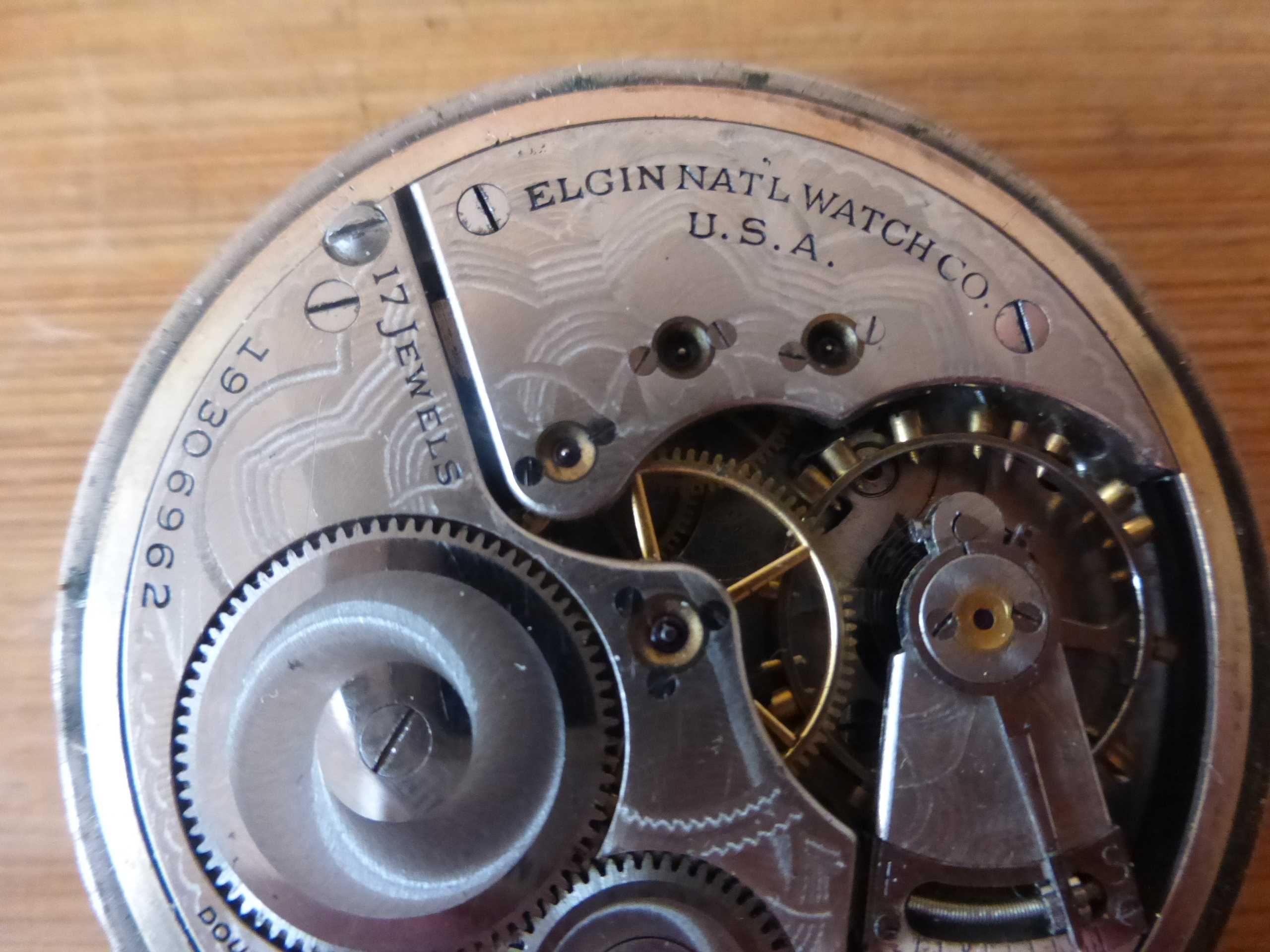 Американски джобен часовник ELGIN U.S.A. 17 камъка 1920 г