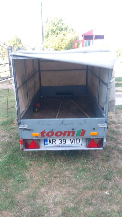 Remorca stema 750 kg