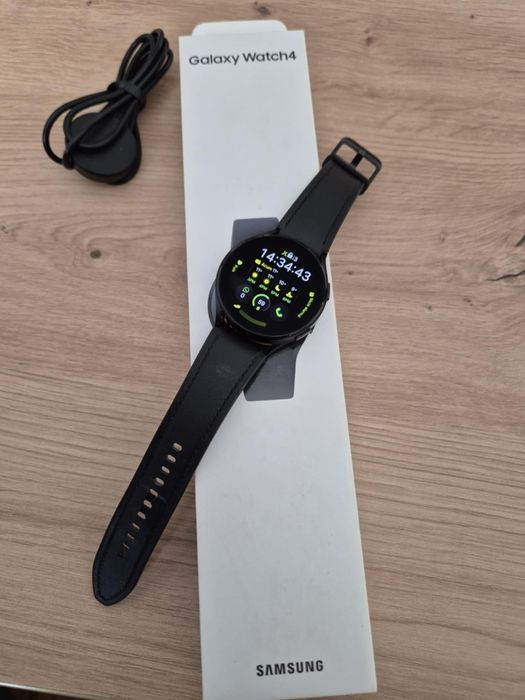 Vând Samsung watch 4 LTE, 44 mm