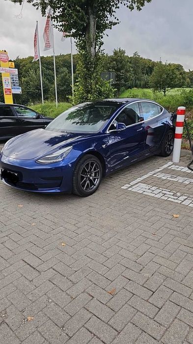 Masini ELECTRICE - Uber Black, Confort - Bolt Premium, Confort Elec