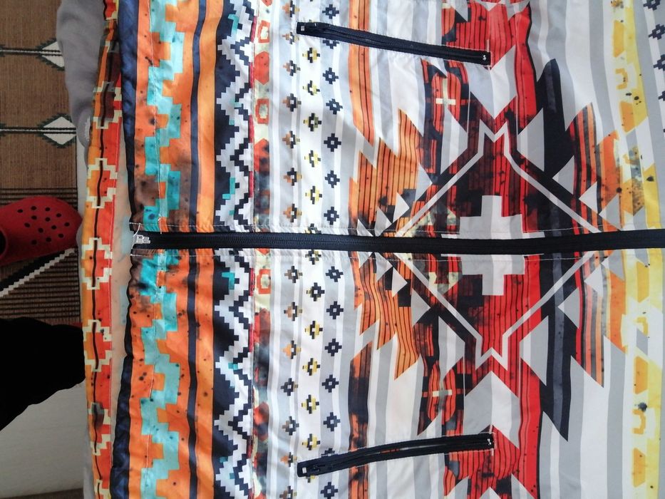 Яке ветровка с качулка