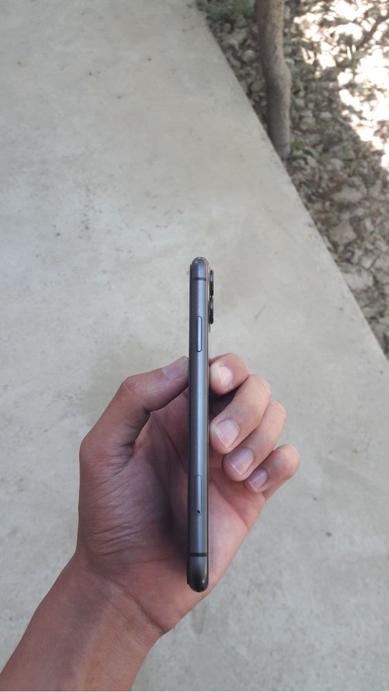 Iphone 11 black