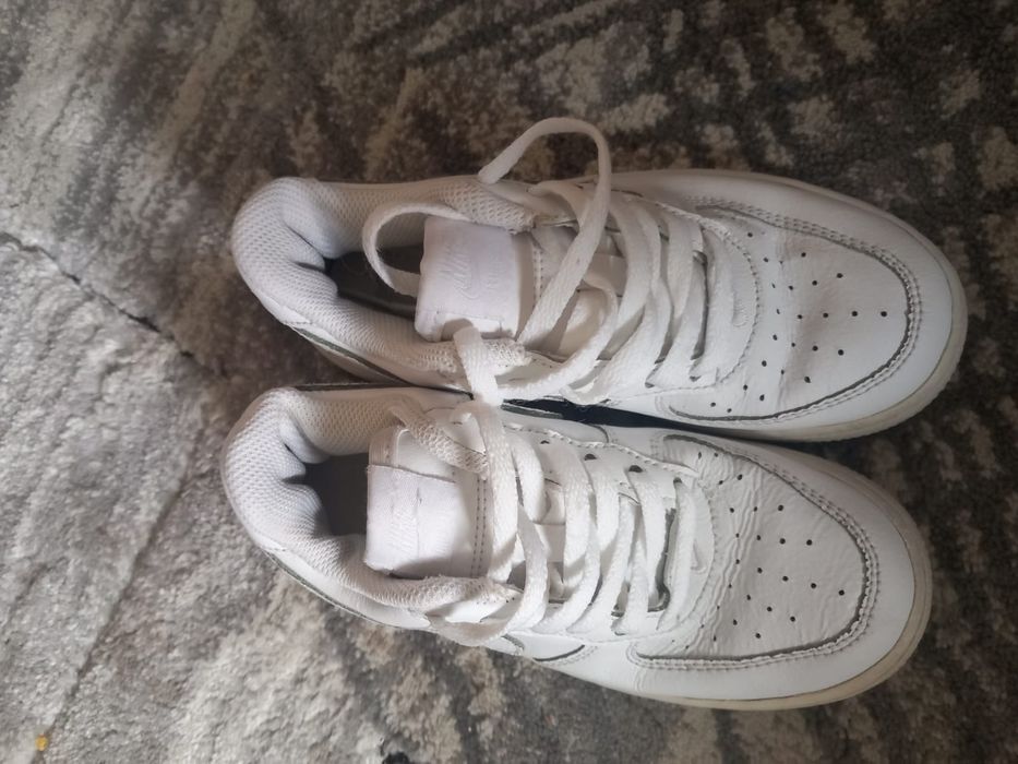Adidași fetițe Puma și Nike