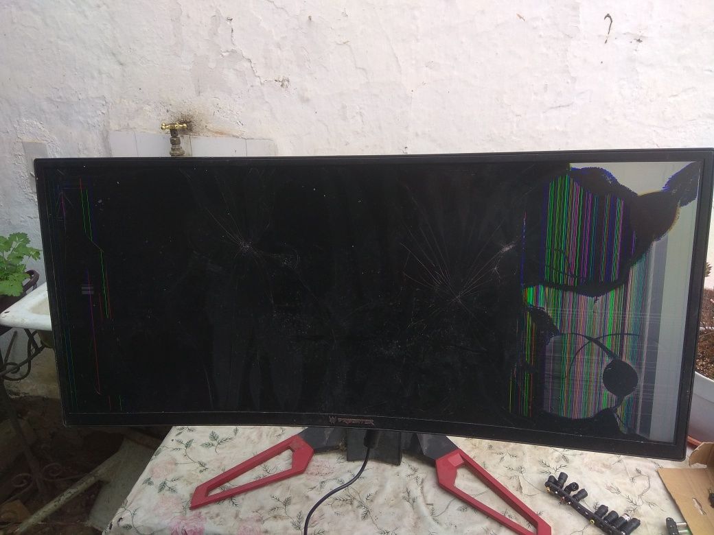 Monitor gaming Acer... Defect!!!