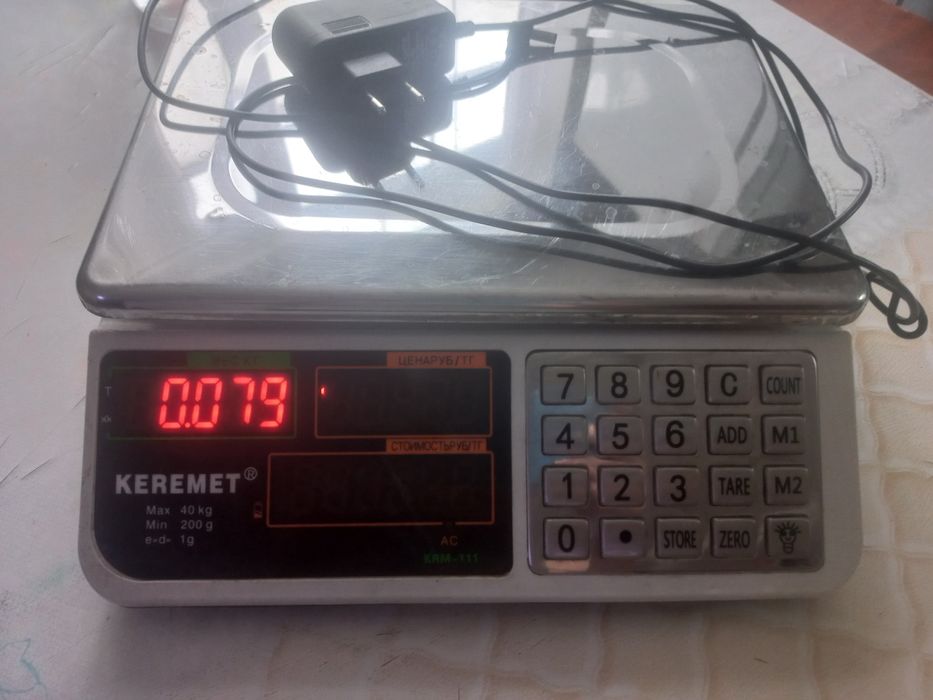 Продам весы в хорошем состоянии