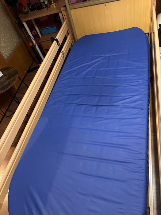 Инвалидна количка и други полощни средства