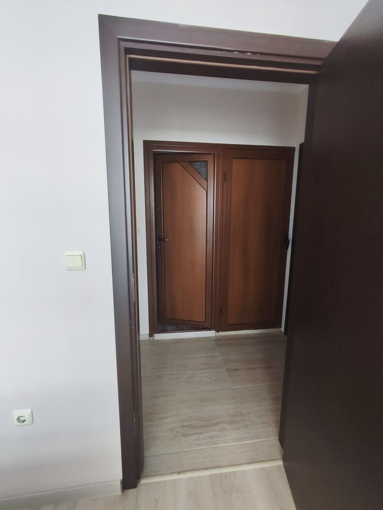 Дава се под наем Тристаен апартамент в Варна, Колхозен пазар - 90 кв.м за 637.5 € - Снимка #6
