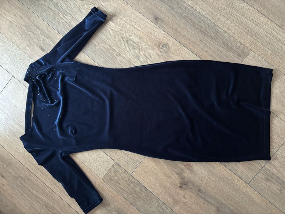 Елегантна рокля с пера Mijel