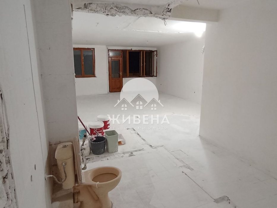 Продава се Двустаен апартамент в Варна, Червен площад - 63 кв.м за 2778 €/кв.м - Снимка #2