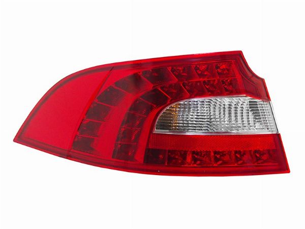 Фонарь задний  Skoda Superb