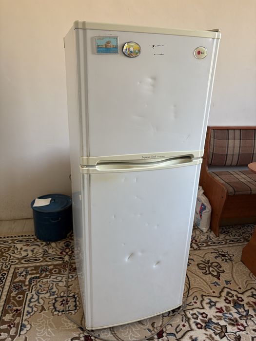 Холодильник сатылады