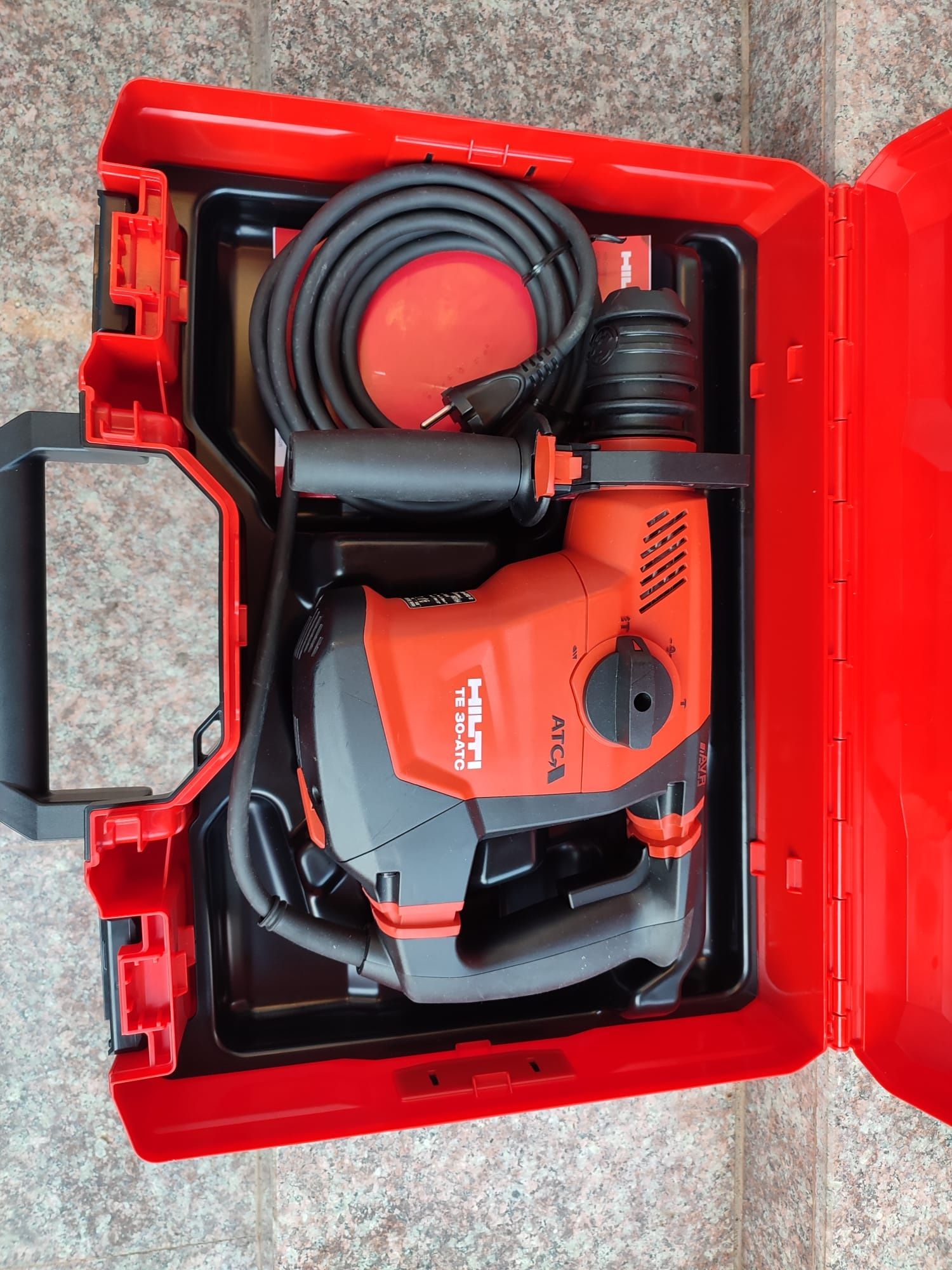 Hilti rotopercutor pe curent