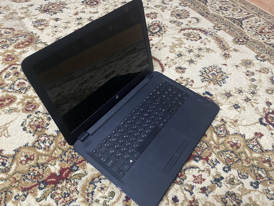 Ноутбук HP в хорошем состоянии