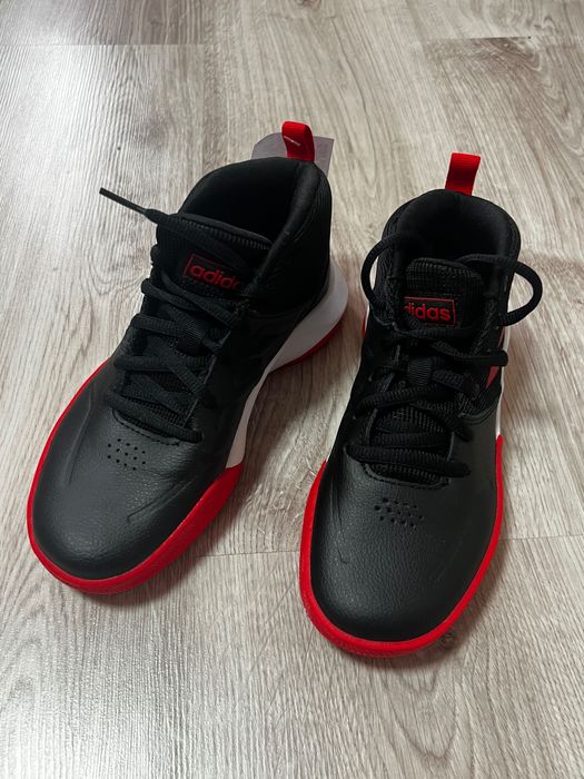 Маратонки Adidas