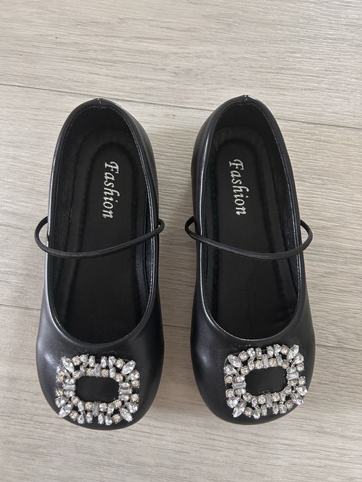 Продам нлвые туфельки 33 р