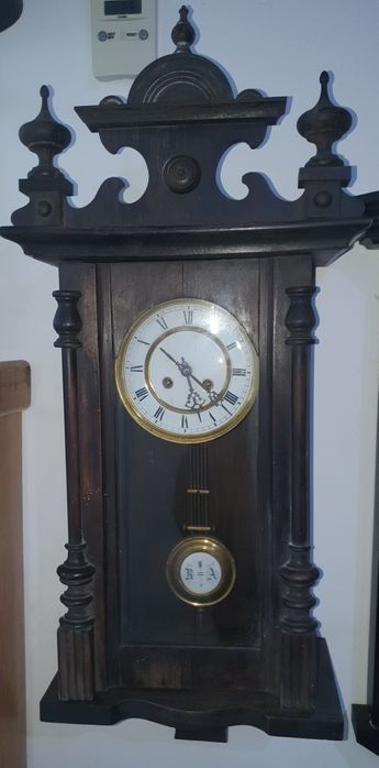 Ceas mecanic cu pendul