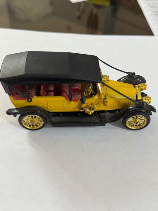 Коллекционая машинка