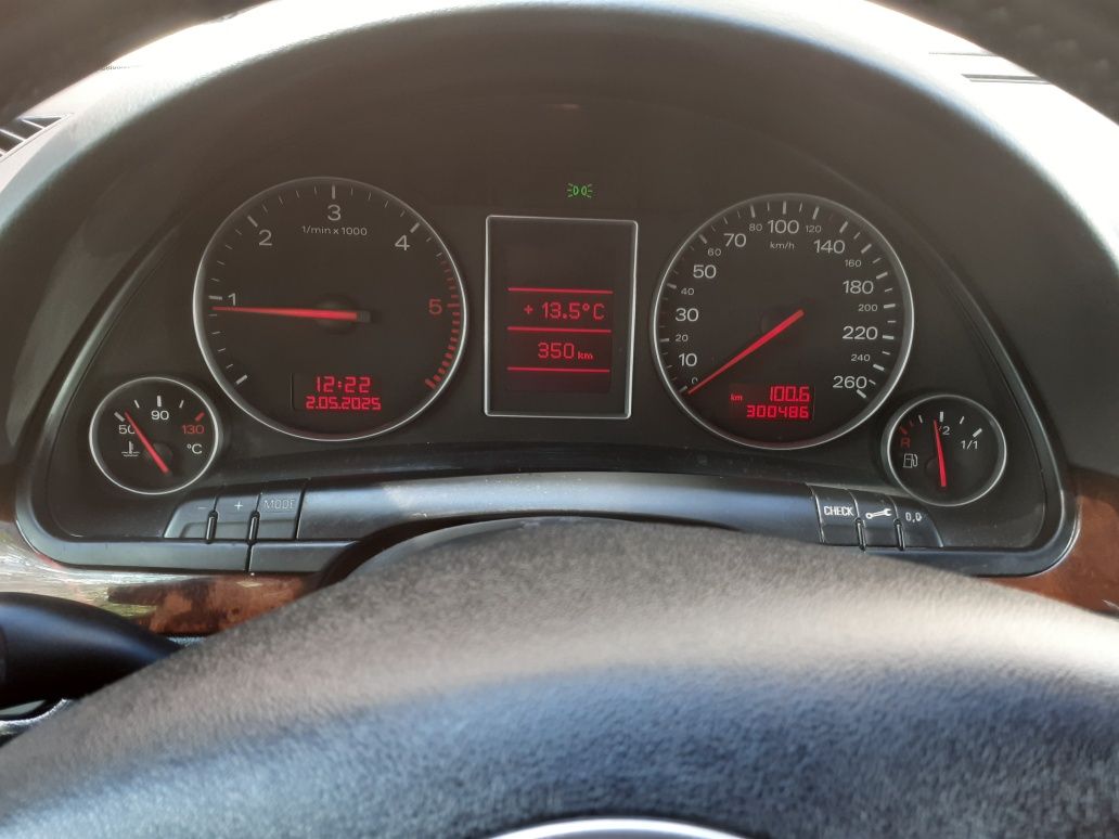 Ауди А4 1.9 tdi.