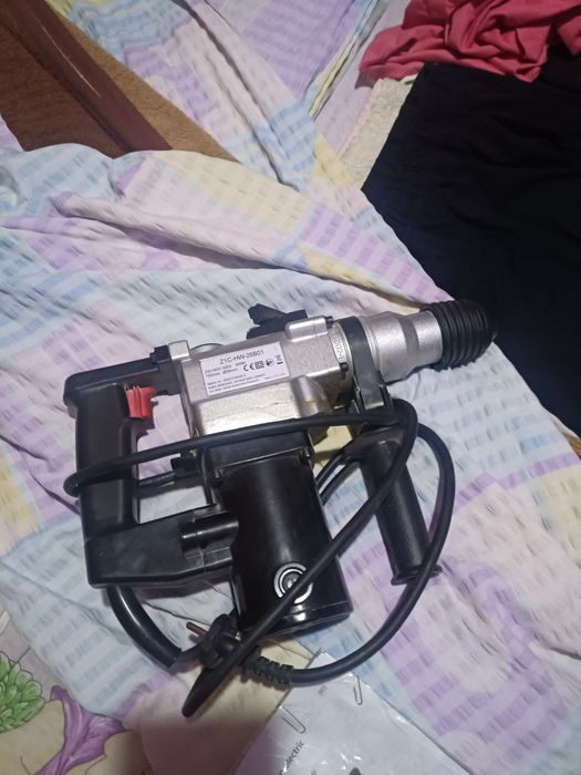 Ciocan rotopercutor profesional