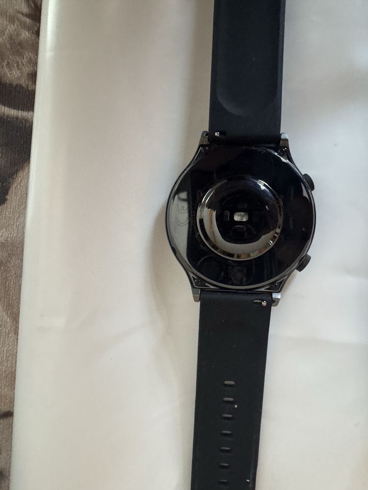 Продавам часовник Huawei GT 2 Pro