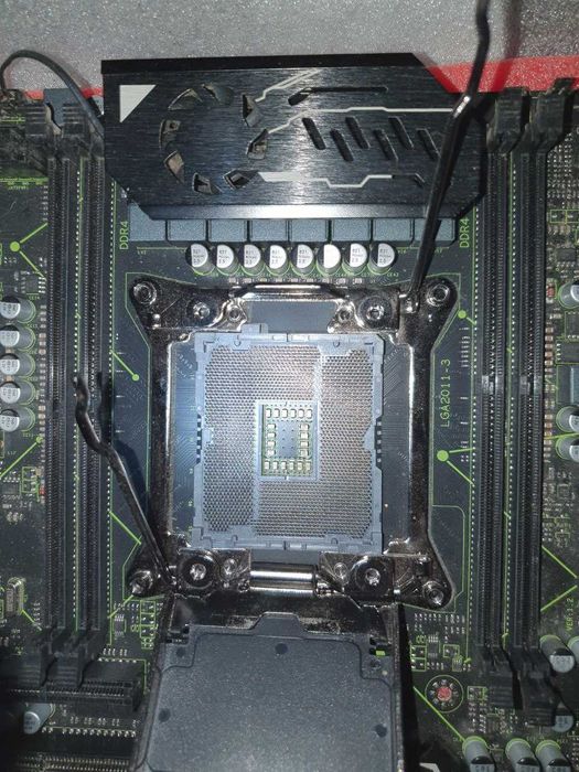 Placa de baza x99-Machinist MR9A PRO.Defecta dar reparabila+cpu bonus