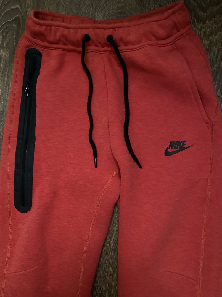 Pantaloni Nike Tech Unisex
