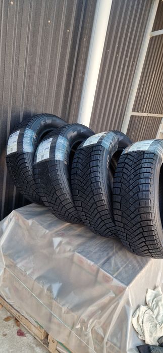 Продам шины Pirelli 215/60 r16