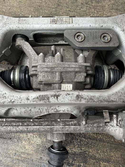 Punte spate / Grup / Planetara / Caseta directie Porsche Panamera 971