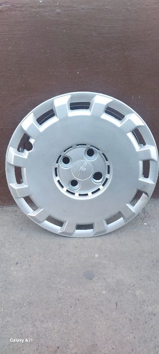 Kalpak r 14 sotiladi. Xolati yengi 1marta qo'yib yechib qo'yildi!