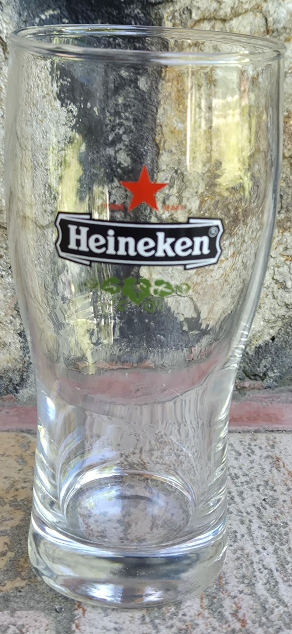 Чаши за бира Heineken
