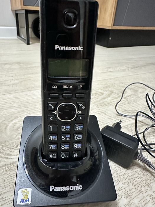 Продам домашний телефон