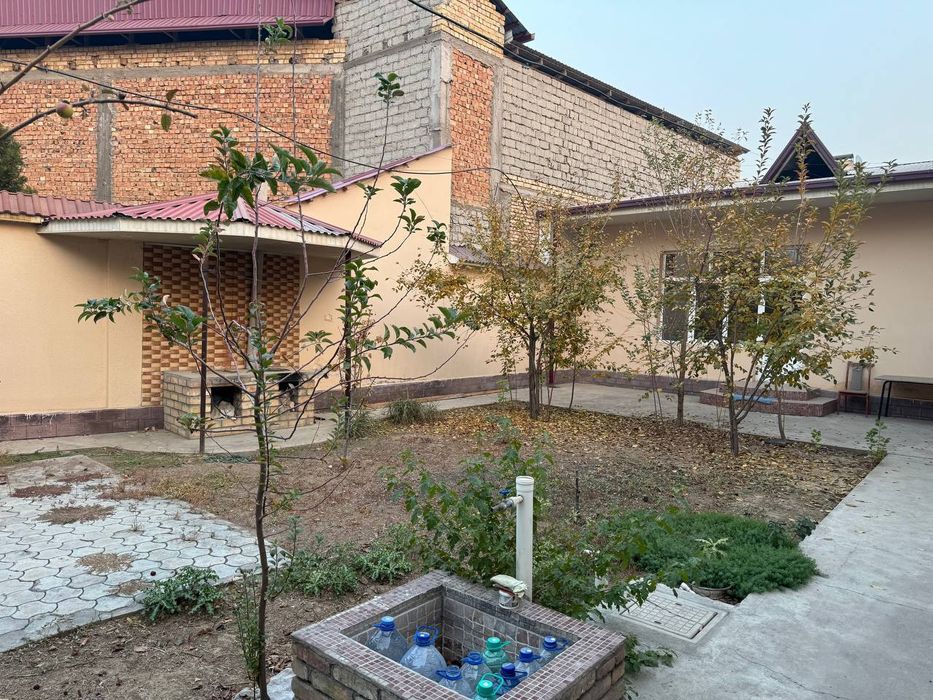 ДОМБРОБАД участок Чиланзар 4,7-сотка 8-комнат фасад 15-метров