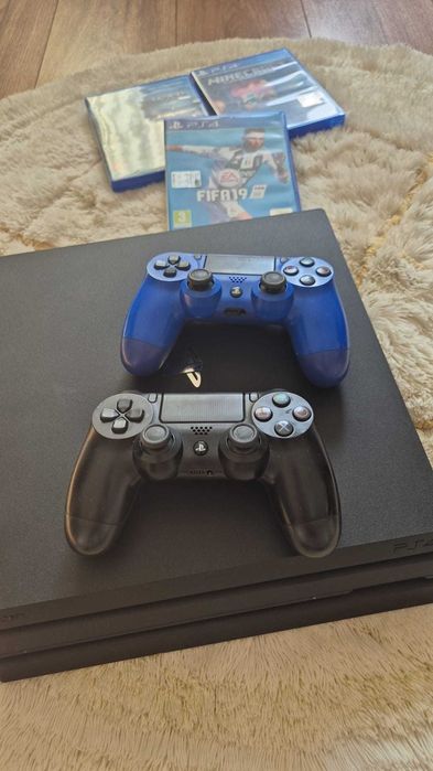 PlayStation 4 PRO