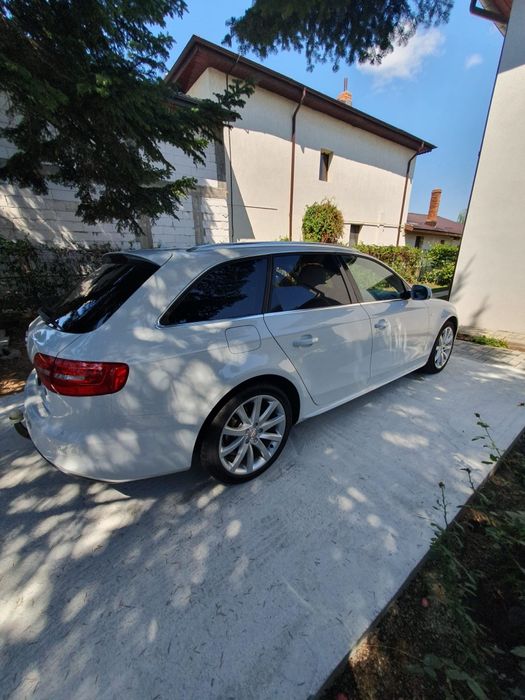 Vând Audi A4 Avant S-line 2.0 TDI 2015