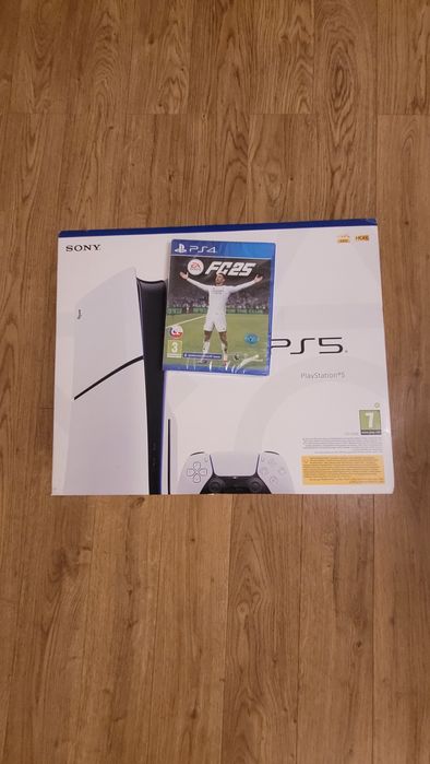 PlayStation 5 nou, sigilat cu joc fifa 2025 sigilat