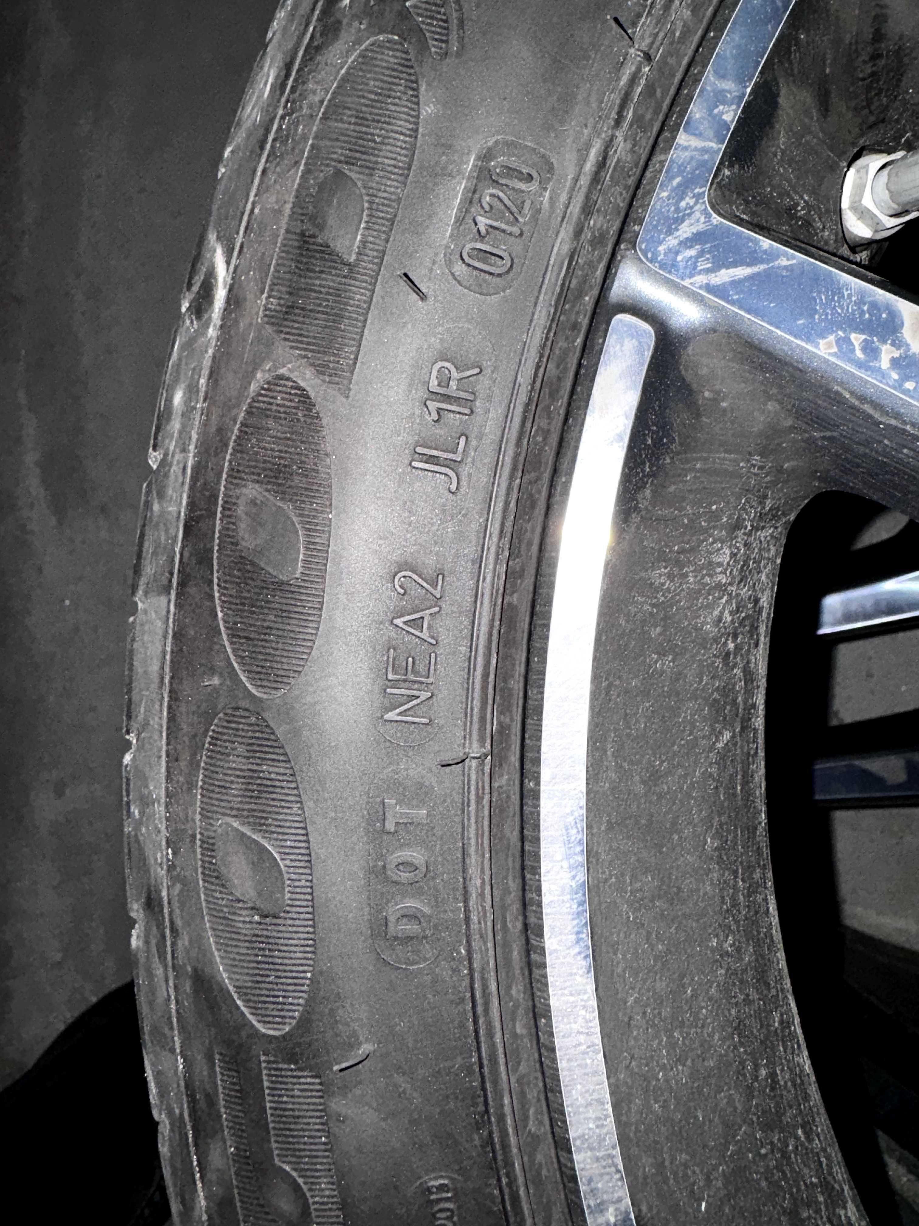 Set anvelope vara Run Flat - Mercedes W222 - 245/45/19 - 275/40/19