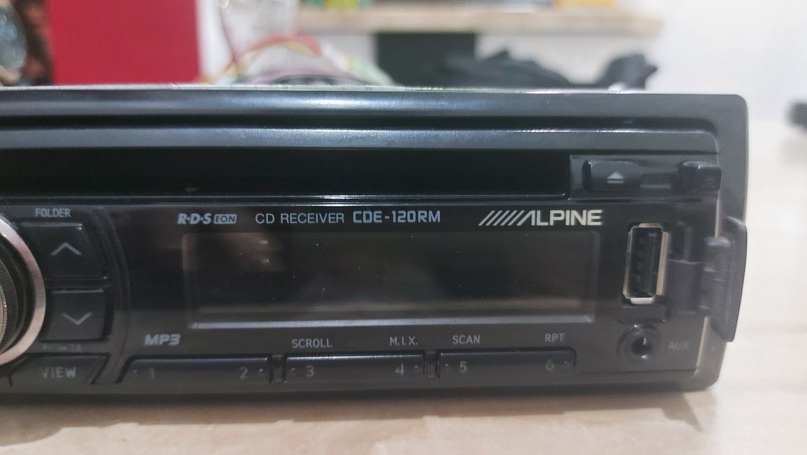 CD плейър Alpine