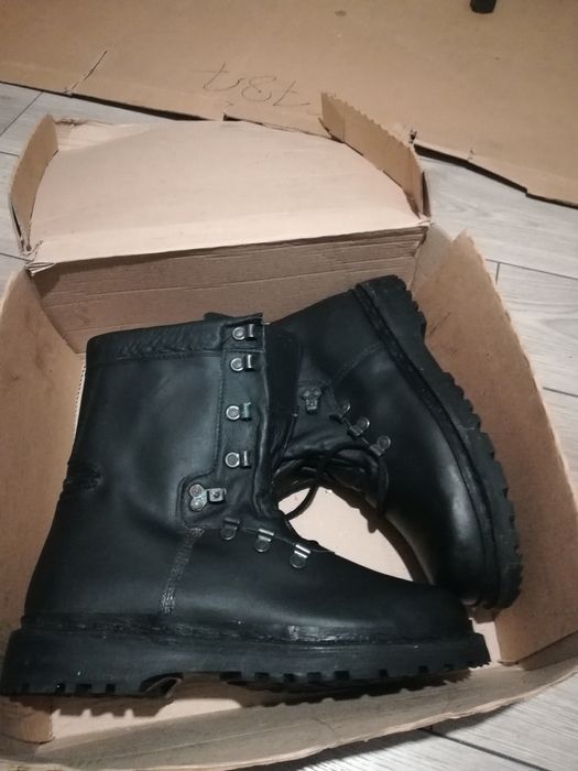 Bocanci culoare neagra