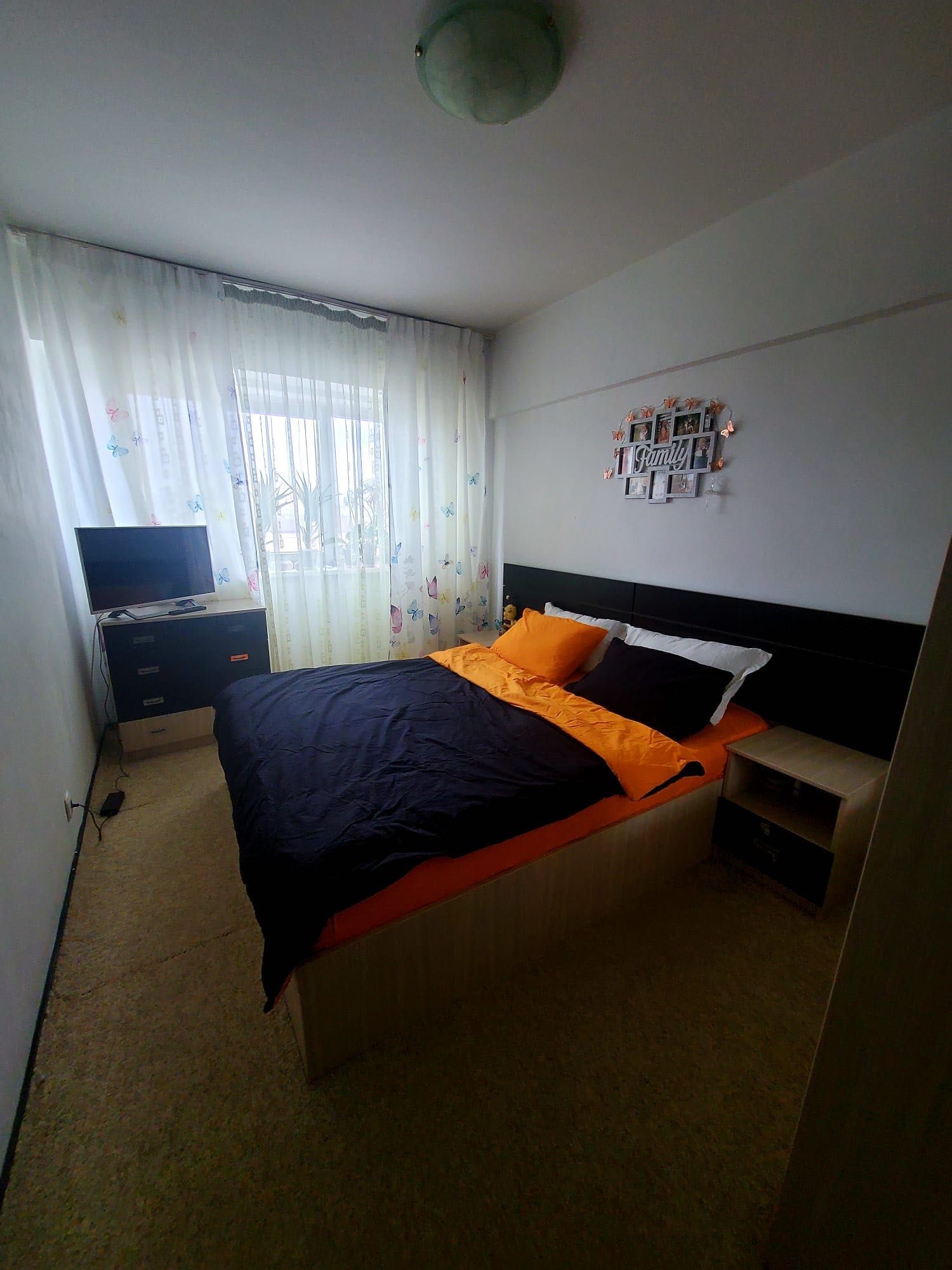 Apartament 4 camere decomandat Calea București - Posta - școala 22+21