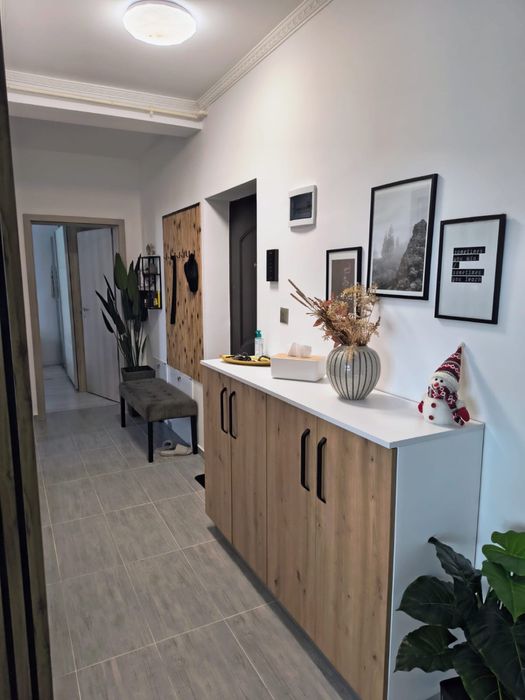 Apartament decomandat 2 camere Calea Urseni , etaj 1