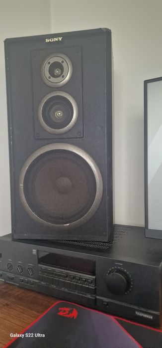 Boxa Sony și stație Telefunken