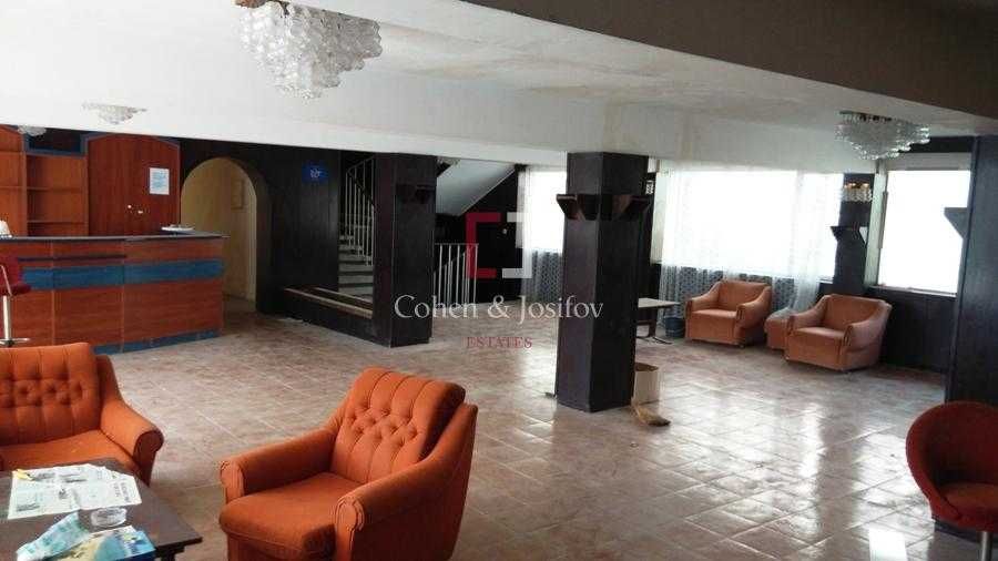 Продава се Хотел в к.к. Златни пясъци - 2000 кв.м за 600 €/кв.м - Снимка #5