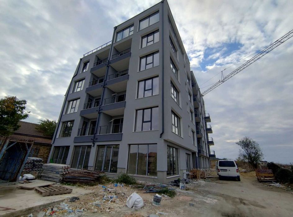 Тристаен апартамент, ет.2, 70.53 м2, цена: €104,000