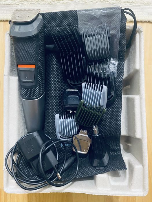 Philips триммер универсальное.11 в 1.