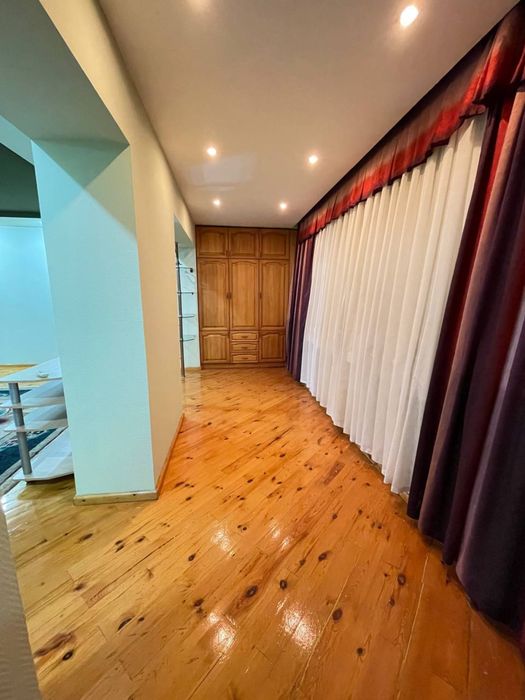 Срочно продажа кв  Ракат Махалля 5 ком 3/4 этаж 236м2