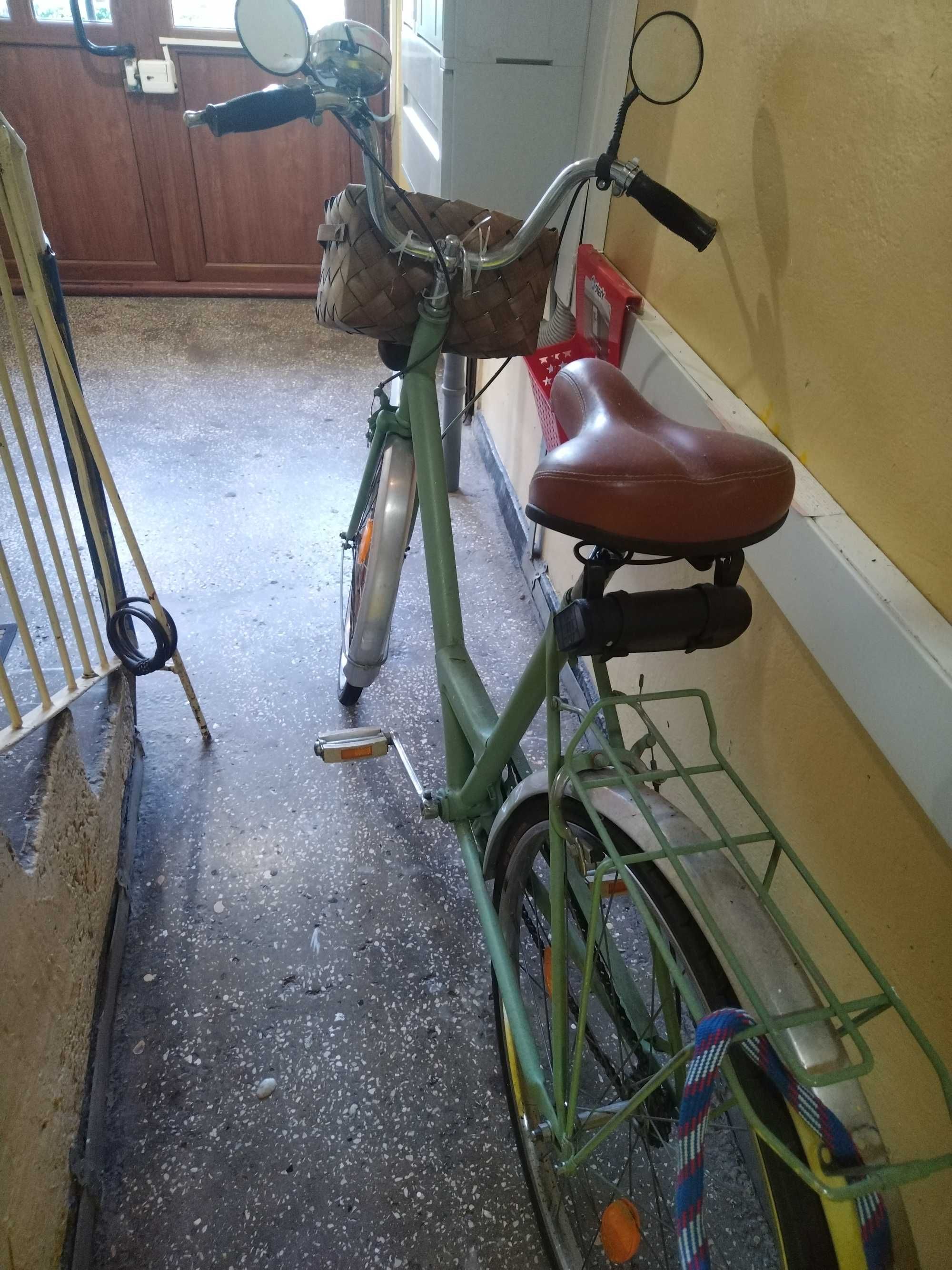 Bicicleta vintage pentru dame