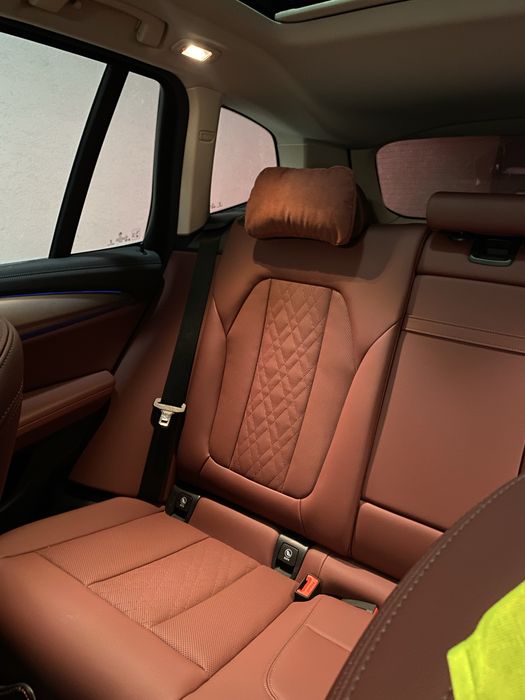 BMW iX3 в идеале, гаражное хранение,